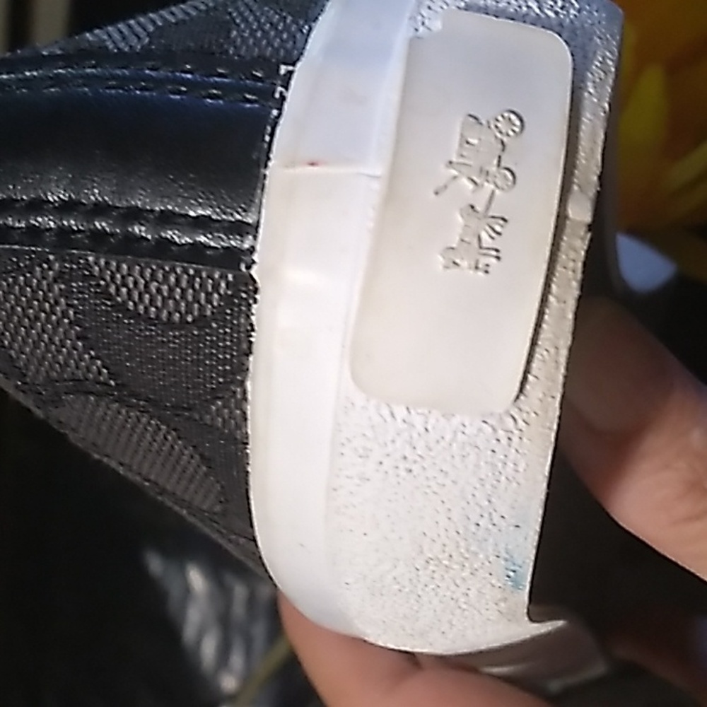 Coach "EMPIRE" Sneakers- True size Womans 7-7.5 (please read description-sizing) - Picture 10 of 17